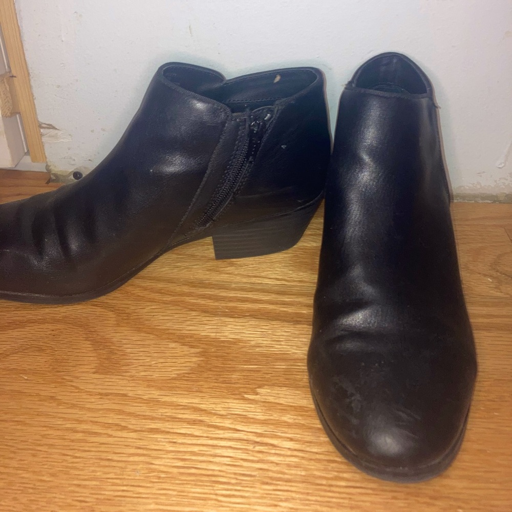 Style & Co black bootie style shoe size 9
